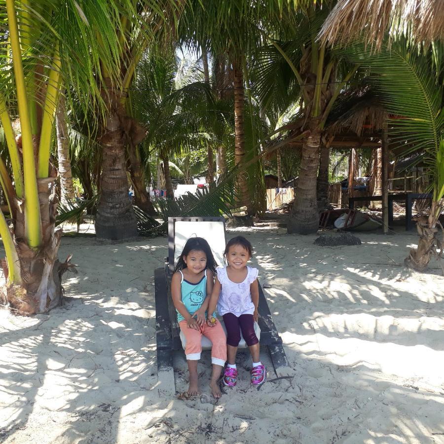 Peace & Love Beach Club Roxas  Esterno foto